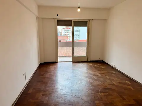 Alquiler departamento 2 dormitorios con balcón - Centro, Rosario