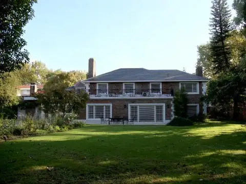 Casa en Venta en Acassuso, USD 1.500.000