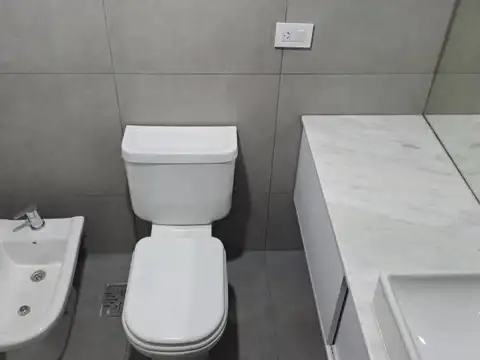 Casa en Alquiler con 1 cochera