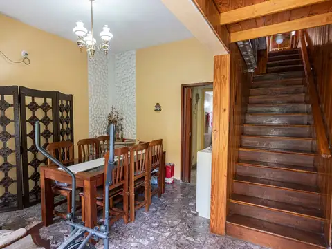 Depto Tipo Casa en Venta de 6 ambientes