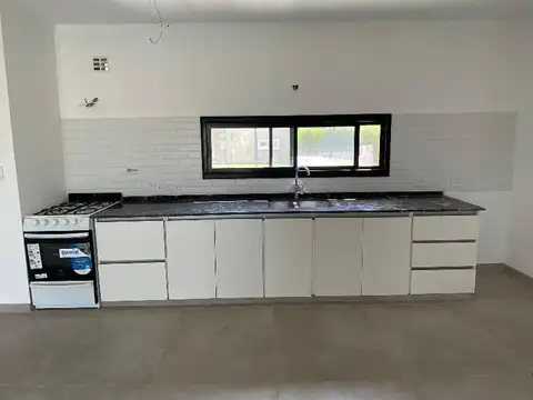 Casa en Venta en Pilar del Este - San Ramon, USD 161.500