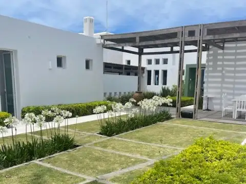 Casa en Alquiler Temporal de 4 dormitorios