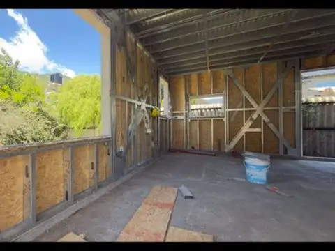 Depto Tipo Casa en Venta con 1 cocheras