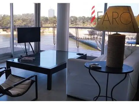 Departamento en Alquiler de 3 dormitorios