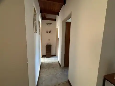 Casa 4 Amb Parque Pileta en Barrio con Porton