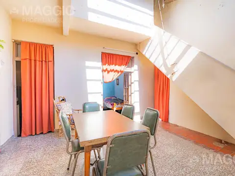 Depto Tipo Casa en Venta en Ramos Mejia Sur, USD 82.000