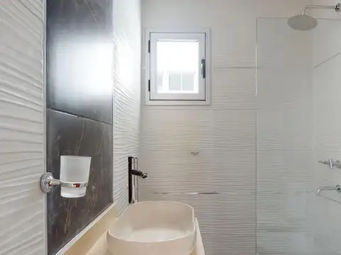 49 entre 17 y 18 1100, Piso 2