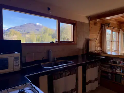 Casa 10 ambientes con 4 baños