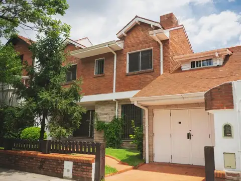 Casa en venta - 3 Dormitorios 4 Baños - Belgrano