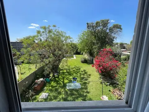 VENTA CASA 4 AMB LOS POLVORINES PILETA PERMUTA