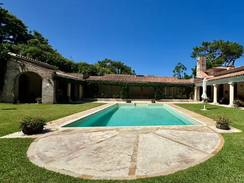 Casa en Venta en Punta del Este, USD 2.500.000