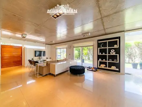 Casa en Alquiler al Este