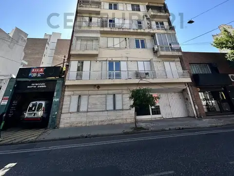 corrientes 1900, Piso 0