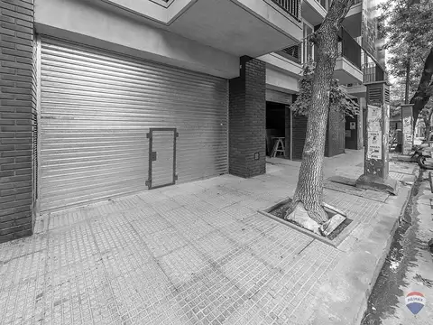 Local en Venta en Almagro con Renta