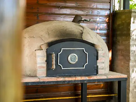 Casa 2 ambientes con 2 baños