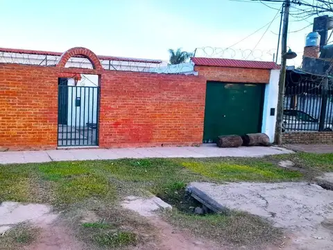VENTA - CASA 2 DORMITORIOS EN ZONA NORTE