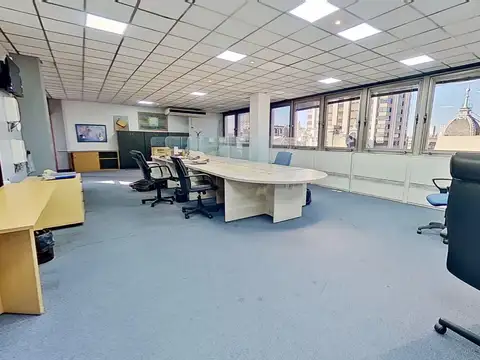 Oficina en Alquiler en Monserrat, $ 990.000