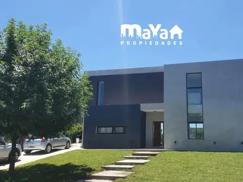 CASA EN ALQUILER - EL CANTÓN