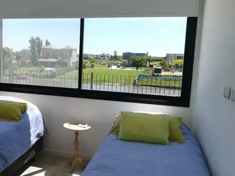 CASA EN ALQUILER - EL CANTÓN