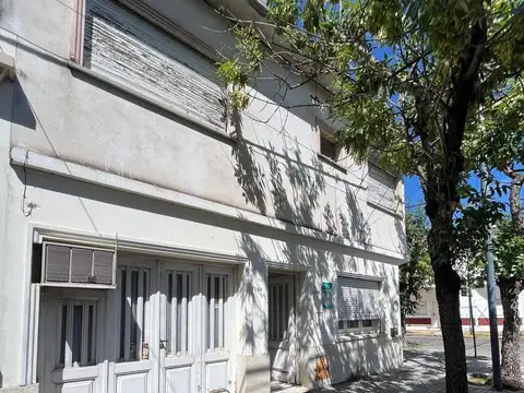CASA EN VENTA EN PERGAMINO ZONA CENTRICA