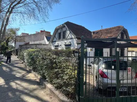 Casa en Olivos en venta zona Quinta presidencial 4 dormitorios