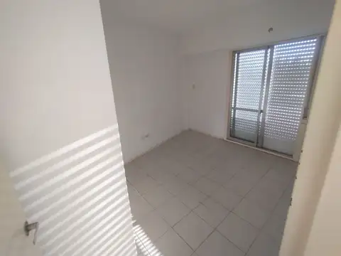 Ov. Lagos 1200, Piso 4