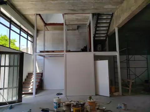 Galpon en Alquiler 34  mts Fondo