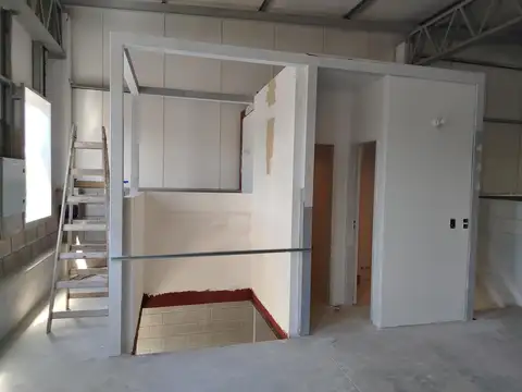 Deposito 428 m2 A ESTRENAR Don Torcuato sobre Ruta 202 casi Panamericana