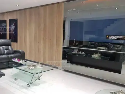 Casa 7 ambientes con 7 baños