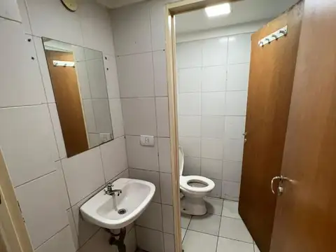 Local en Alquiler en Villa del Parque, $ 550.000