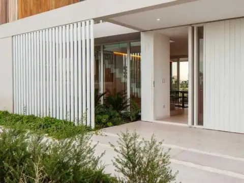 Casa en Venta en Puertos - Barrio Costas, USD 750.000