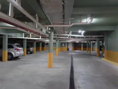 Venta cochera cubierta en Lomas de Zamora