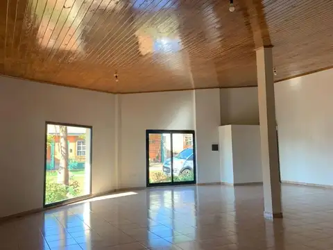 Local en Alquiler en Posadas, $ 200.000