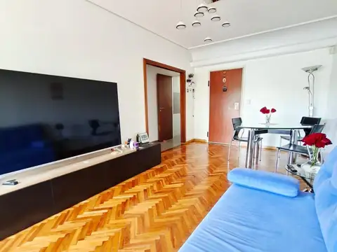 Departamento en Venta en Villa del Parque, USD 145.000