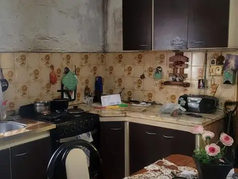 CASA EN VENTA 3 AMBIENTES BANFIELD