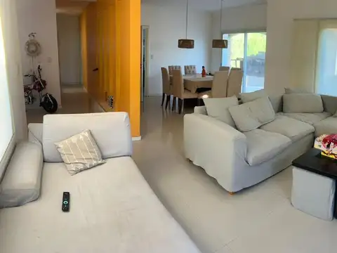 Casa en Alquiler Temporal en Los Sauces, USD 4.000