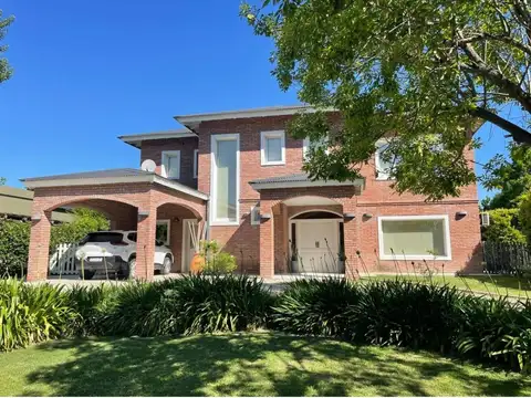 Casa En Alquiler Temporal En Los Sauces Con Pileta