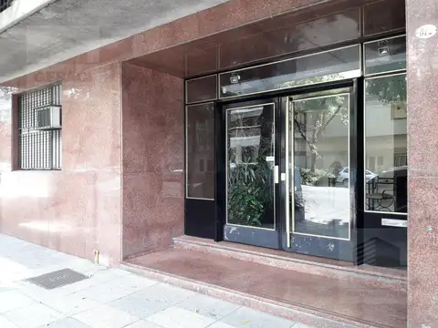 Semipiso de 3 ambientes con balcón al cfte con Renta hasta julio de 2026- Caballito