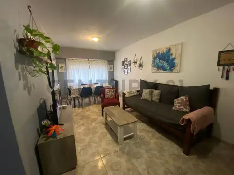 VENTA! 3 ambientes al frente