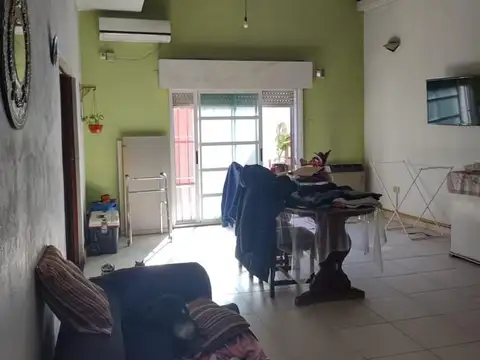 Asuncion 4600, Piso pb