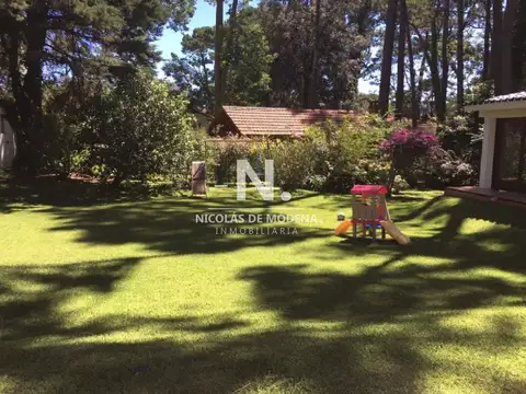 Casa en Venta en Playa Mansa, USD 490.000