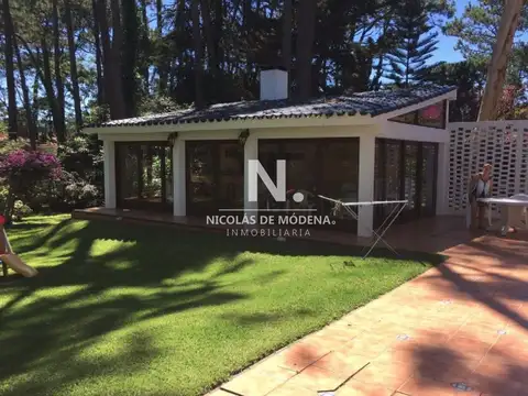 CASA EN PLAYA MANSA EN VENTA, A METROS DEL MAR, EXCELENTE CONSTRUCCION