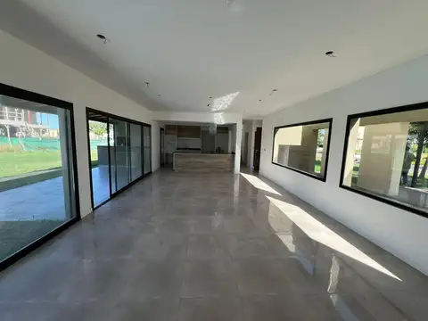 Casa en Venta en Haras Santa Maria, USD 265.000