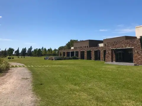 LOTE EN VENTA CAMPOS DE ROCA 2