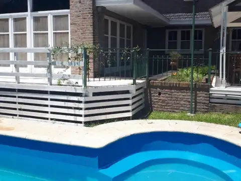 Casa en Venta con 5 cocheras