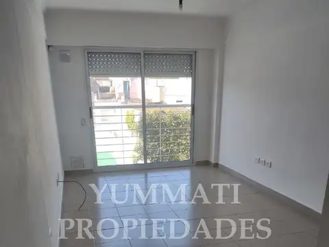 Departamento en Alquiler en Echesortu, $ 230.000