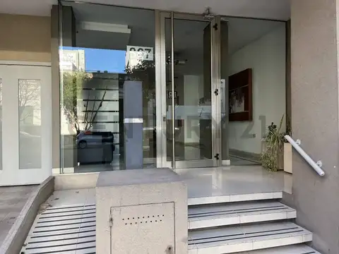 45 e/ 12 y 13 800, Piso 0