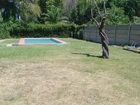 Casa 5 ambientes con 1 baño