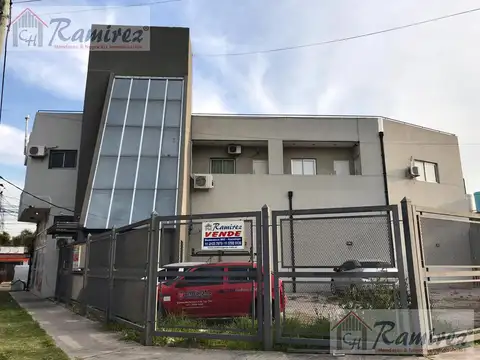 Departamento En Venta con Cochera Sobre Av. Principal - Ituzaingó Norte