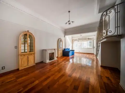 Depto Tipo Casa en Venta en Villa del Parque, USD 304.500